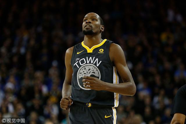 哈特20+19+10尼克斯大胜76人 步行者力克雷霆