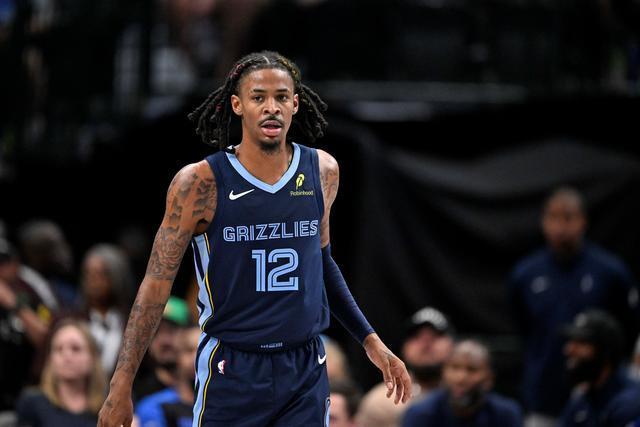 英超-萨拉赫造4球迪亚斯双响 利物浦6-3热刺