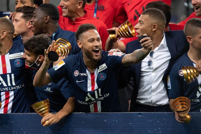 詹姆斯29+8里夫斯38分 浓眉缺阵湖人险胜篮网