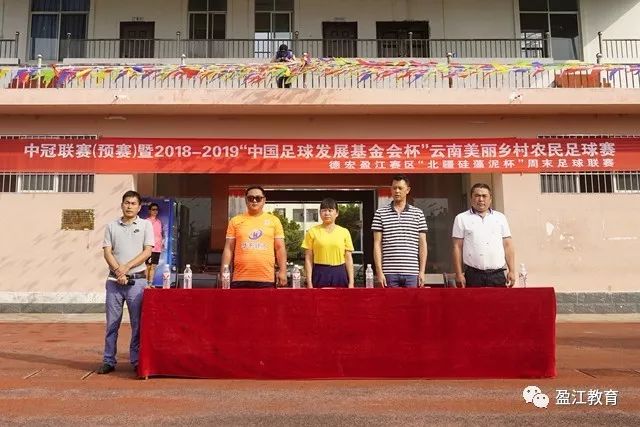 谁最像年轻时的你？ 梅西：只选一人肯定是亚马尔